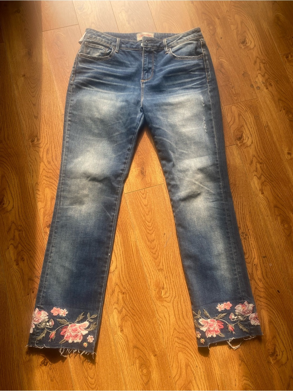 DRIFTWOOD Blue Embroidered jeans with Floral 30